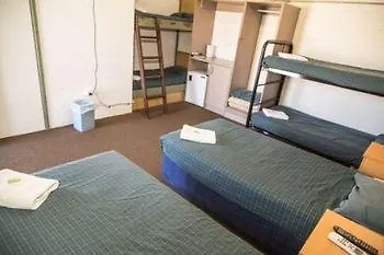 Greenleigh Central Canberra Motel 2*,
